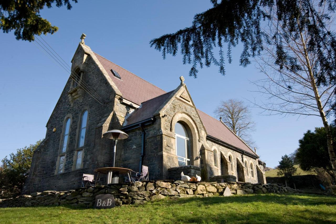 Mountain Church Capel Curig Eksteriør bilde