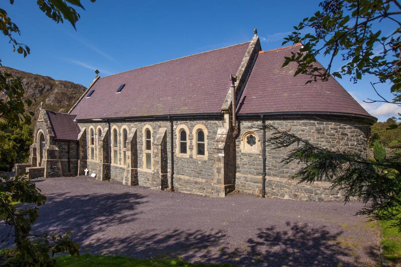Mountain Church Capel Curig Eksteriør bilde